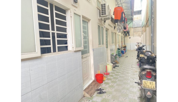 Bán Căn hộ dịch vụ, ngay Quang Trung, quận 9, 143m2, cho thuê 25 Triệu/tháng, LH 0915128329